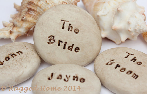 Personalised clay pebbles
